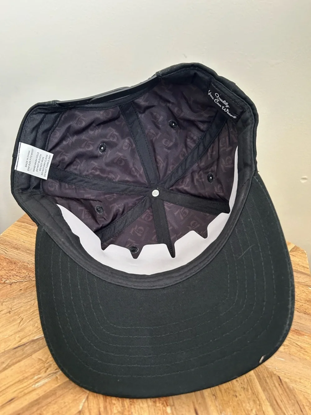 In-N-Out Burger Black Logo Snapback Hat - Picture 4 of 5